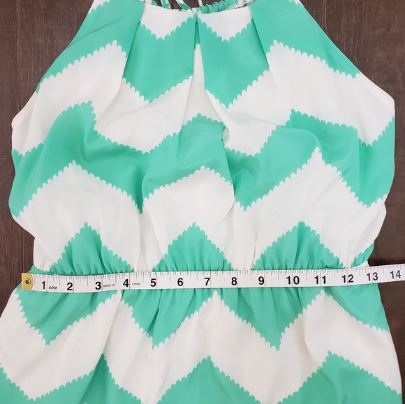 Francesca's Chevron Mint White Sleevele Dress - Picture 5 of 7
